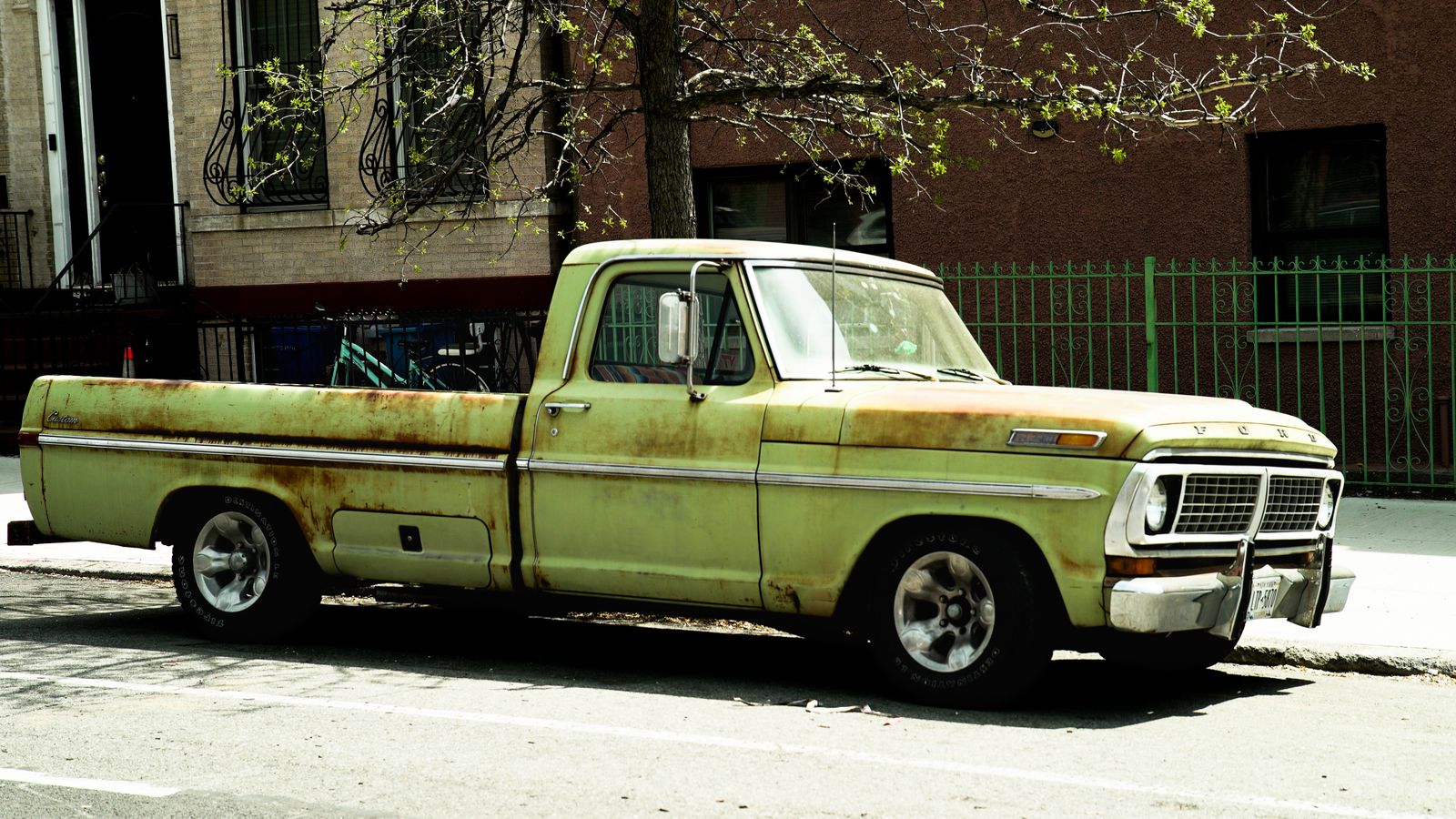 Widow Trusts a Dealer Who Says Her Husband’s Rare Pickup Is Worth Only $6,000, Accepts the Offer While Grieving, and Sees It Advertised the Next Morning for $34,995 With a Story About Its “Loving Original Owner”
