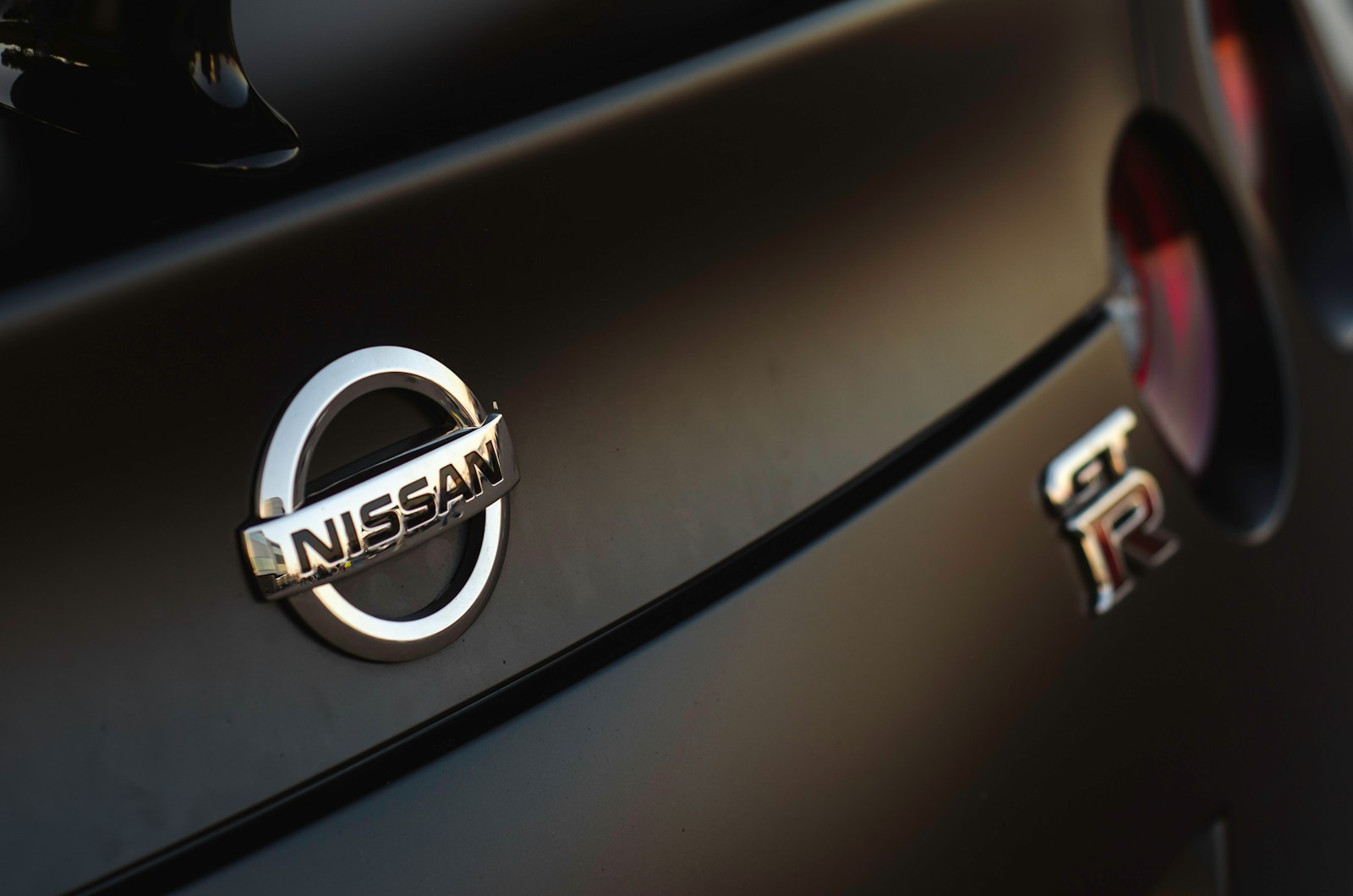 Mitsubishi and Nissan Are Building the Same Truck for America — Here’s What Badge-Engineering Actually Costs You