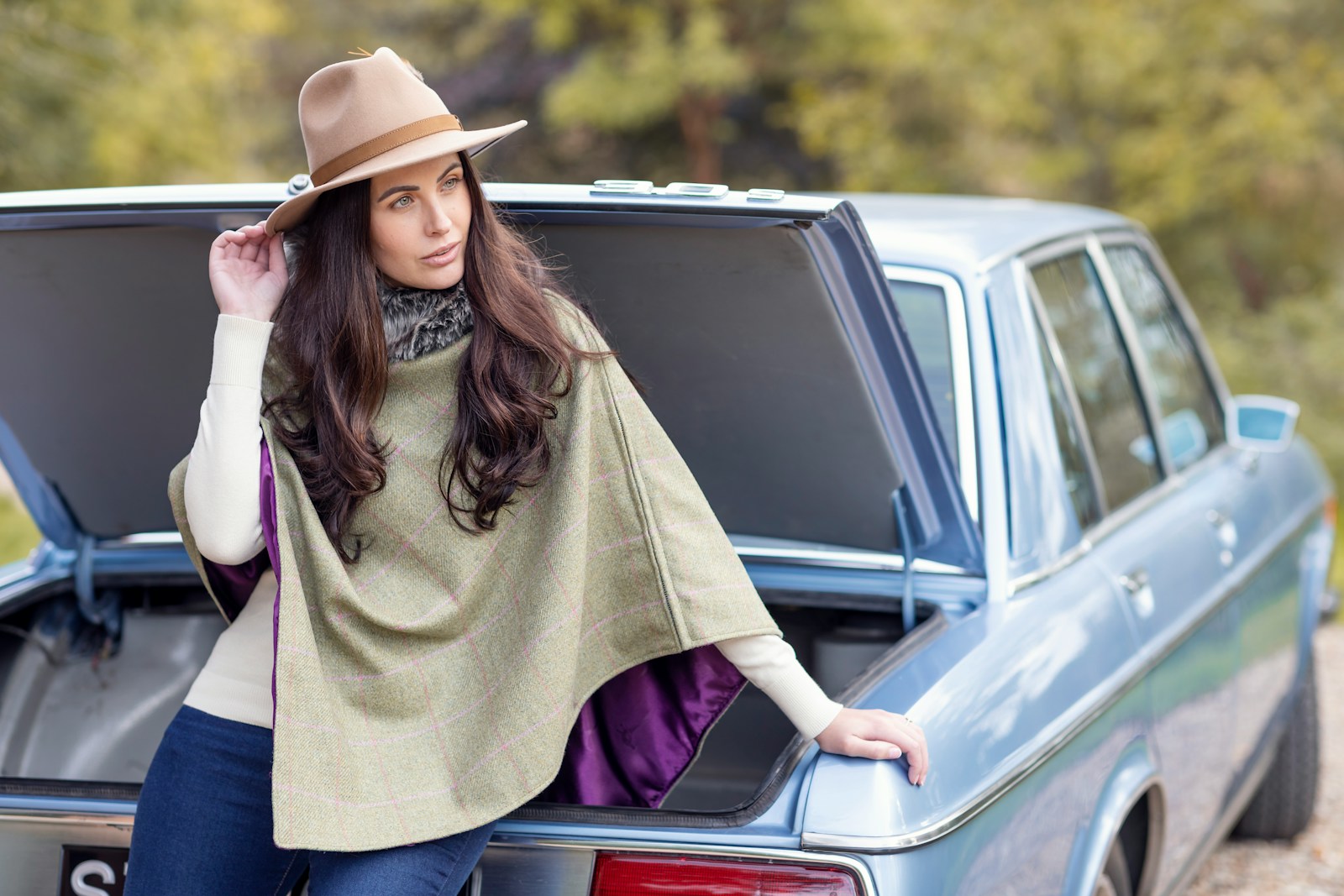 Mother Secretly Sells Her Daughter’s Paid-Off Car While She Is Away at College, Uses the Money for Her Son’s Bail, and Says Family Loyalty Matters More Than the Job Her Daughter Can No Longer Reach
