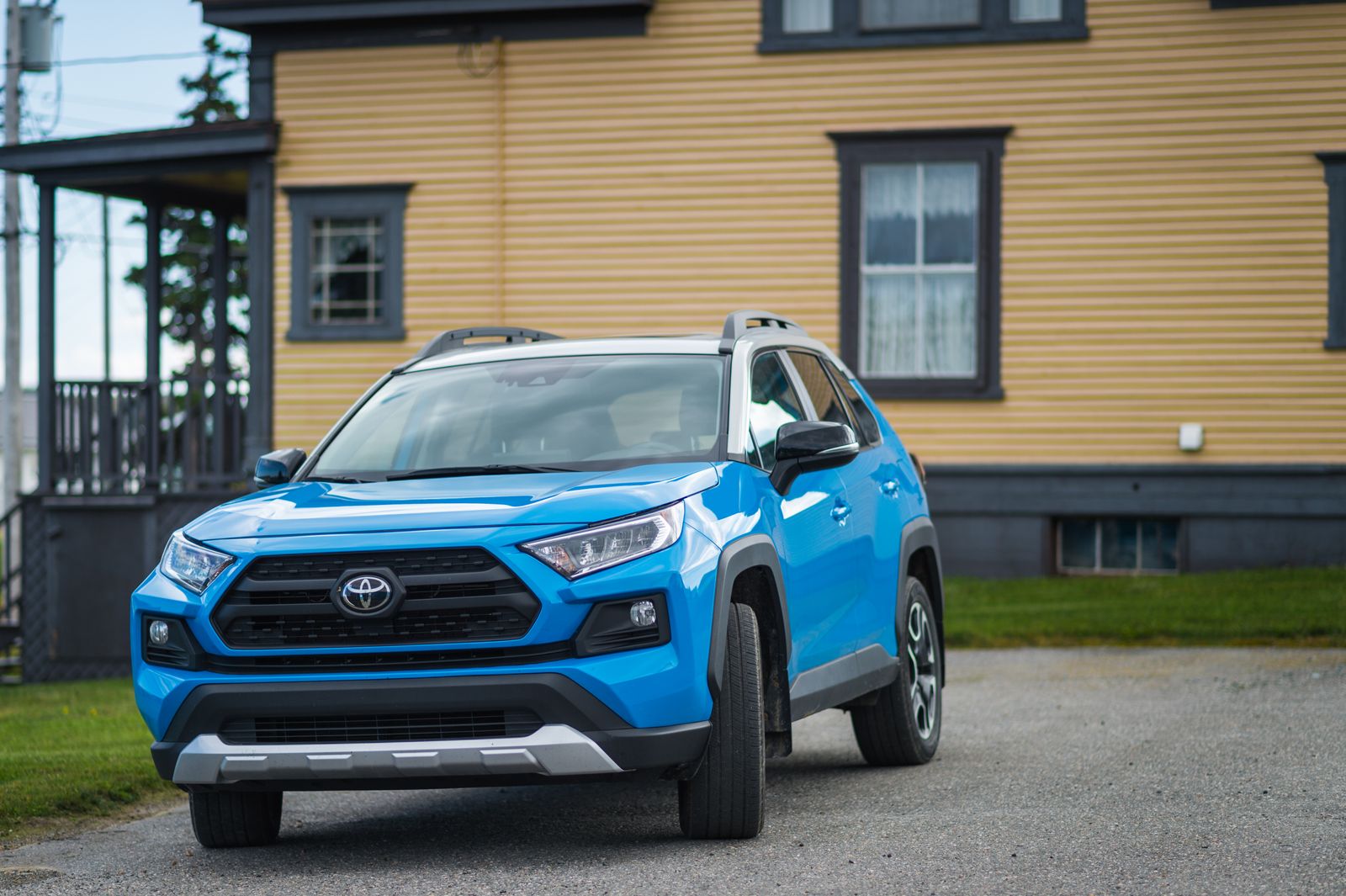 Only a Handful of Popular Small SUVs Actually Pass IIHS’s Tough New Front-Crash Prevention Evaluation, Fresh Test Results Show