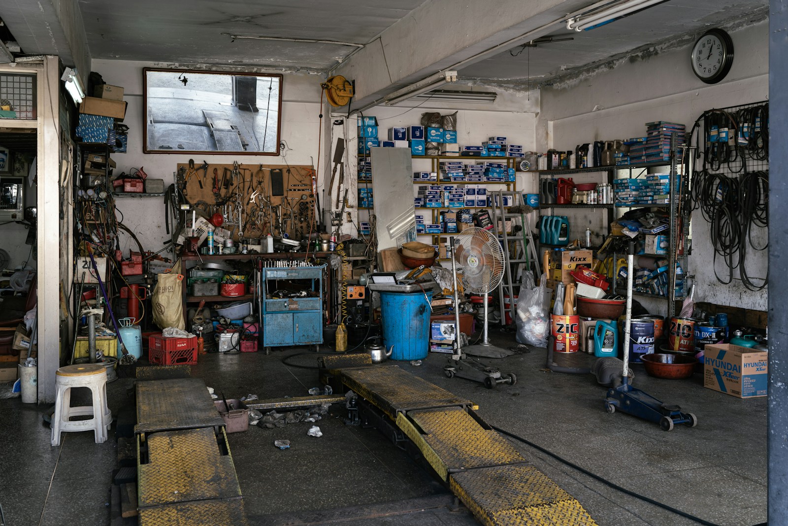 Three Separate Chop Shops Got Raided in a Single Sweep by Texas Sheriff’s Deputies, Who Recovered 252 Stolen Car Parts and Four Whole Vehicles